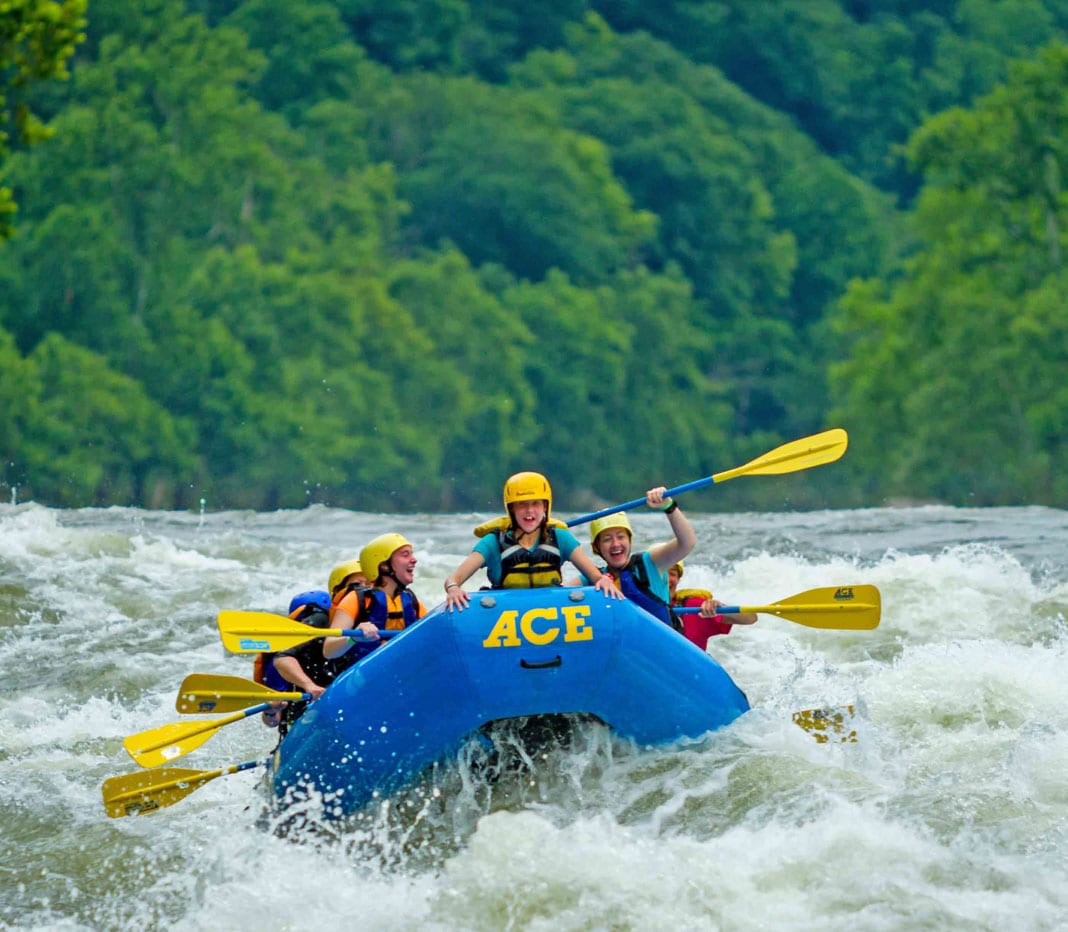 White Water Rafting In West Virginia ACE Adventure Resort   Rafintg009 