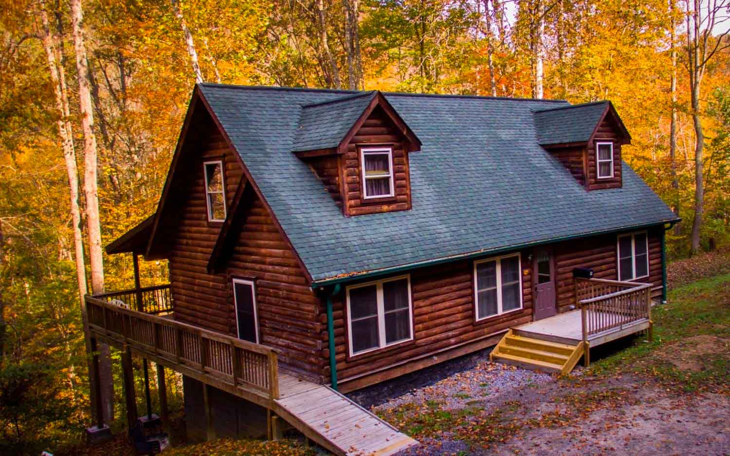 The Grey Fox, one of ACE's largest new river gorge vacation rentals in west virginia.