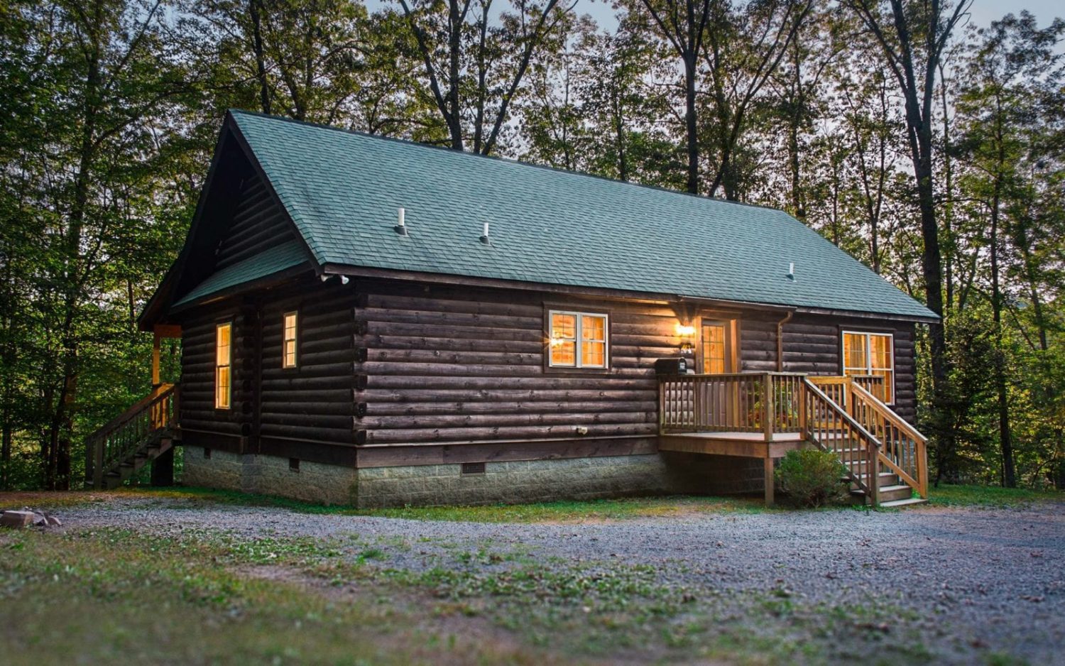 Black Bear Log Home – Cozy Season Discount