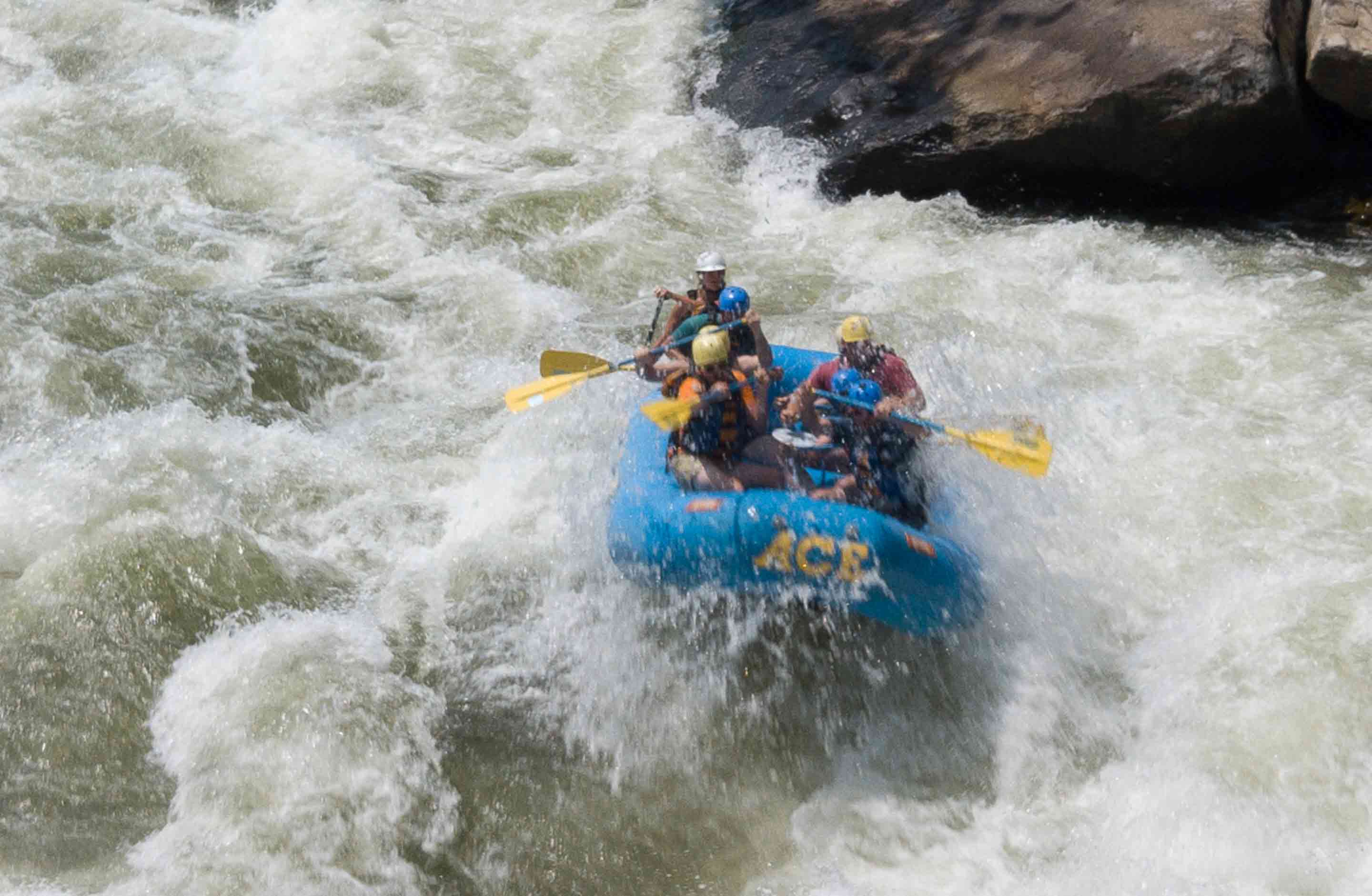 Half Day Rafting New River Gorge - riviera hobby