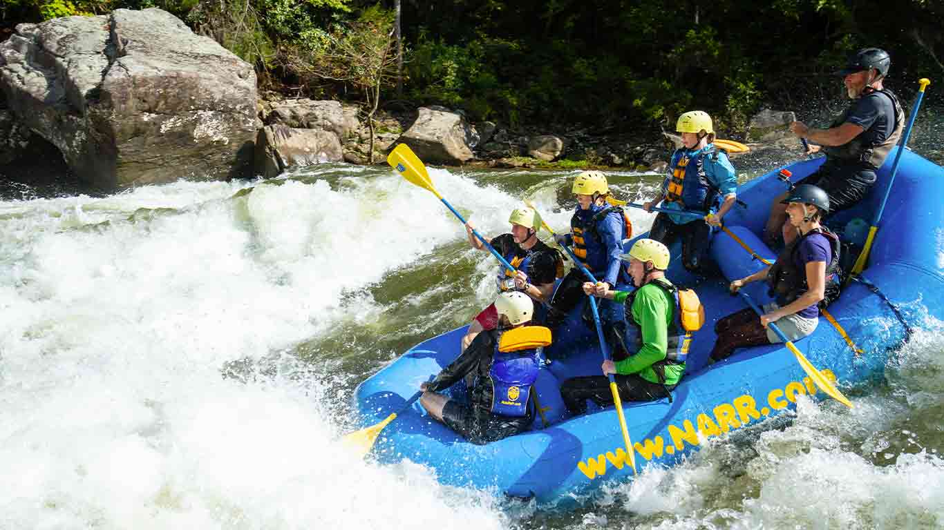 Group of guests on the Upper Gauley with ACE Adventure Resort