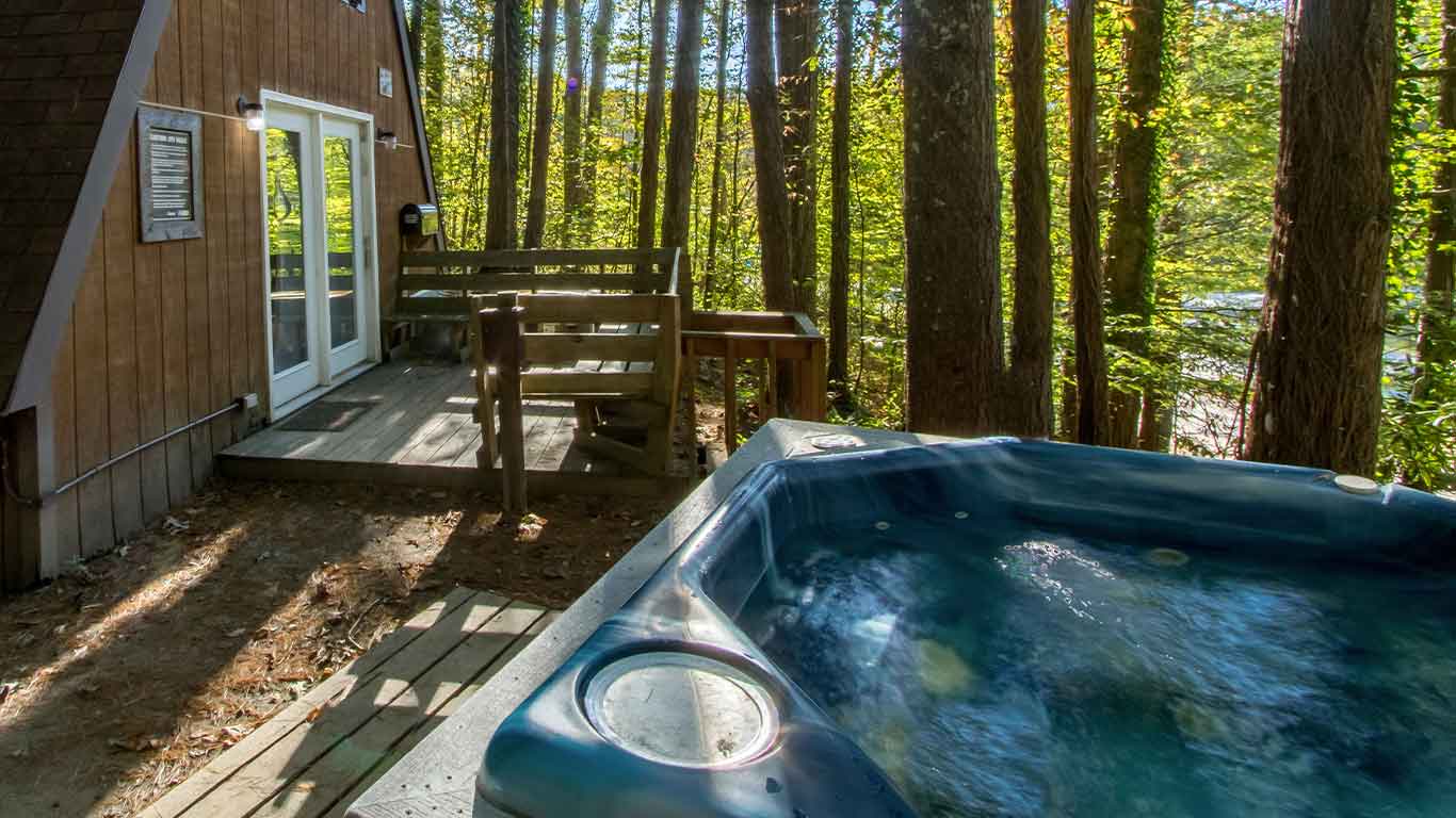 Deluxe cabin with hot tub at ACE